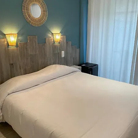Au Tapis De Sable