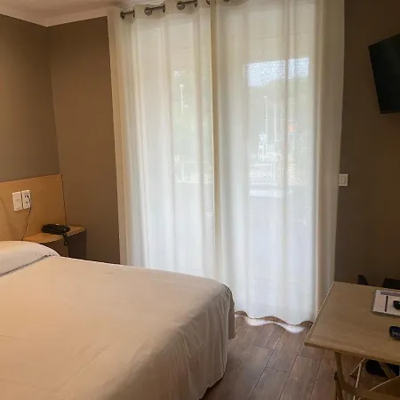Au Tapis De Sable 2* Saint-Cyr-sur-Mer