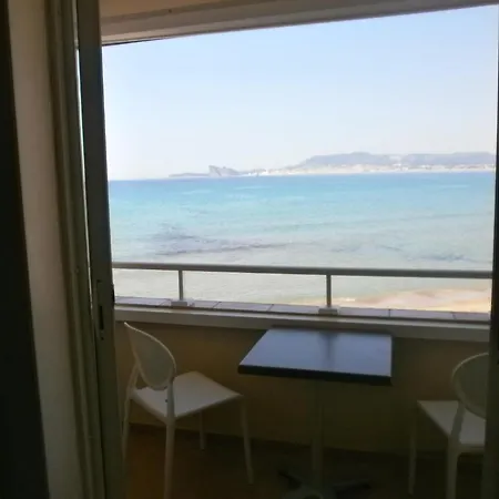 Au Tapis De Sable Hotel Saint-Cyr-sur-Mer