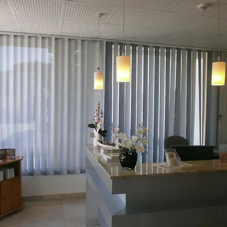 Au Tapis De Sable 2* Saint-Cyr-sur-Mer