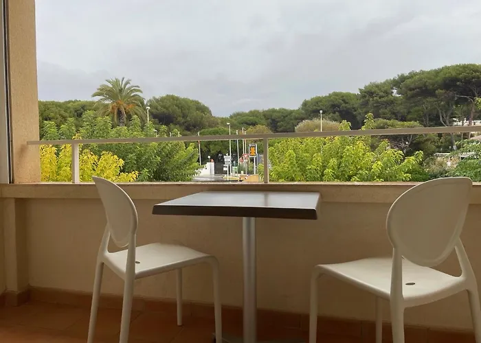Au Tapis De Sable Hotel 2*
